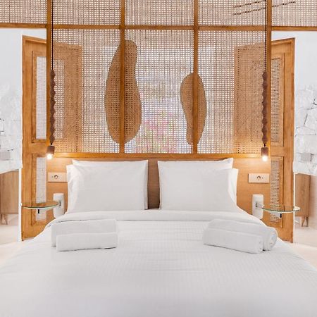 Faos Exclusive Suites Ornos  Exterior photo