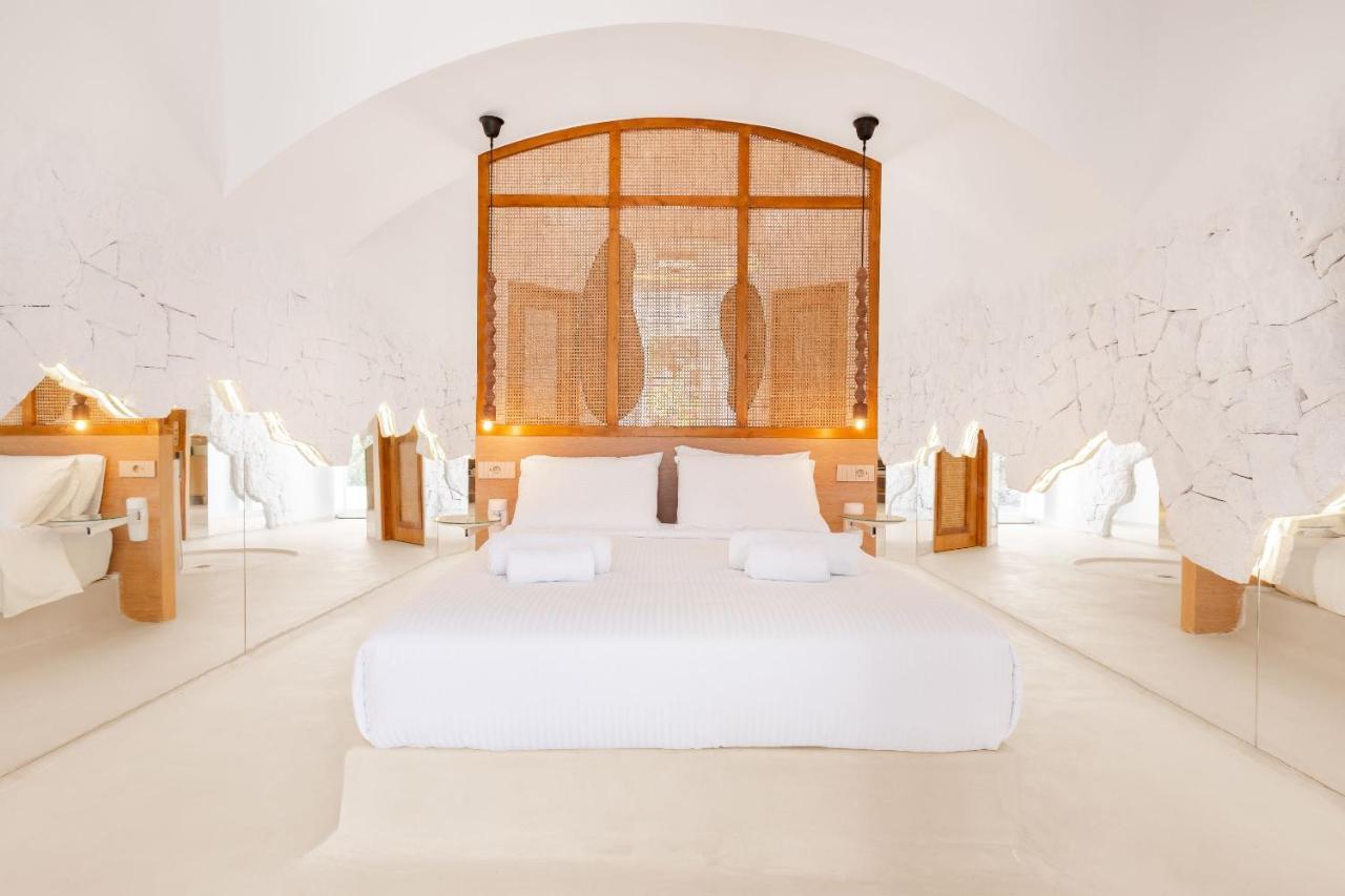 Faos Exclusive Suites Ornos  Exterior photo