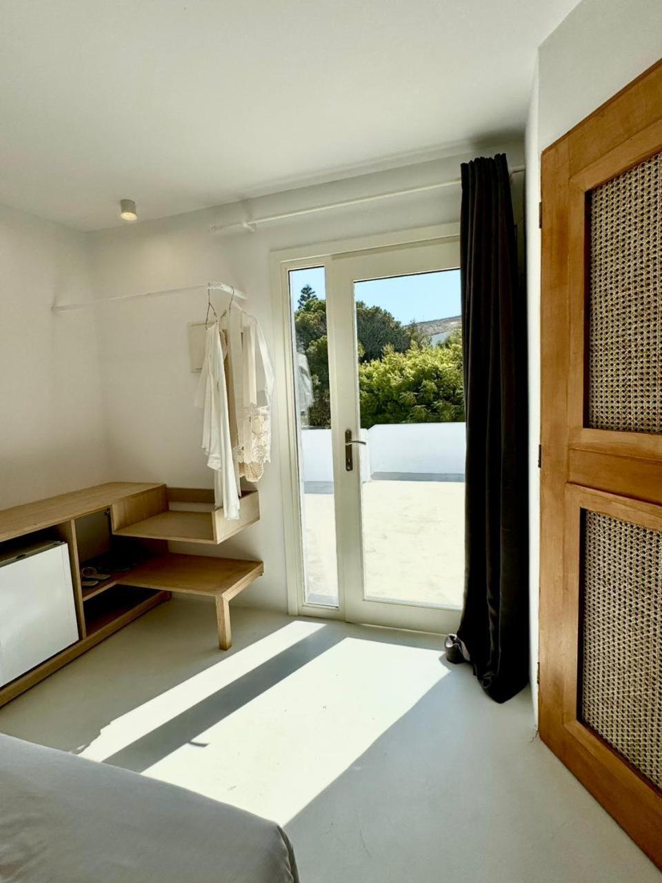 Faos Exclusive Suites Ornos  Exterior photo
